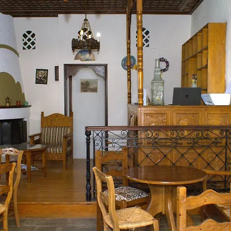 Pensión θετισ 3*